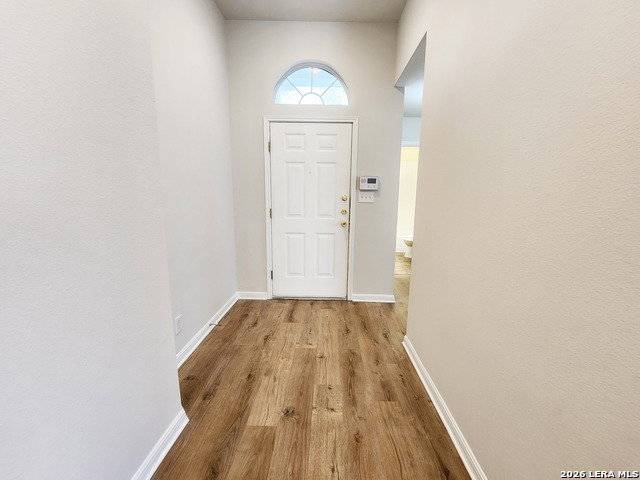 Image 2 of 38 For 8422 Whitebrush