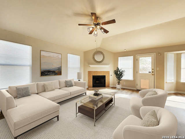 Image 3 of 38 For 8422 Whitebrush