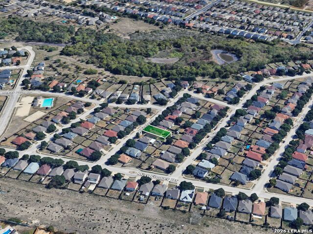 Image 35 of 38 For 8422 Whitebrush