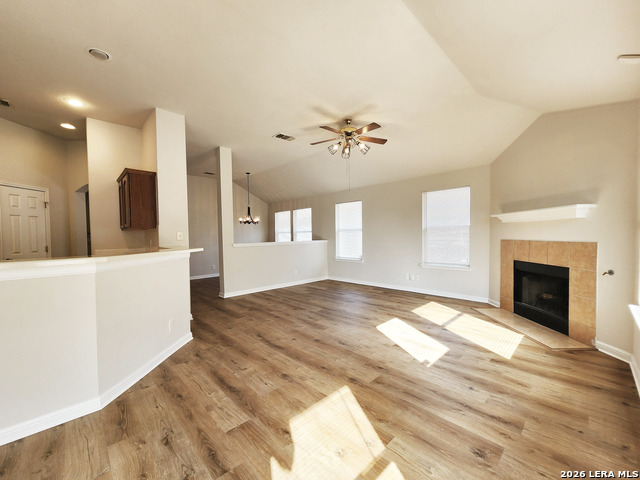 Image 6 of 38 For 8422 Whitebrush