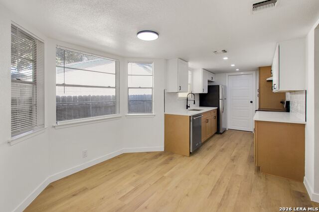 Image 10 of 24 For 8403 Brixton