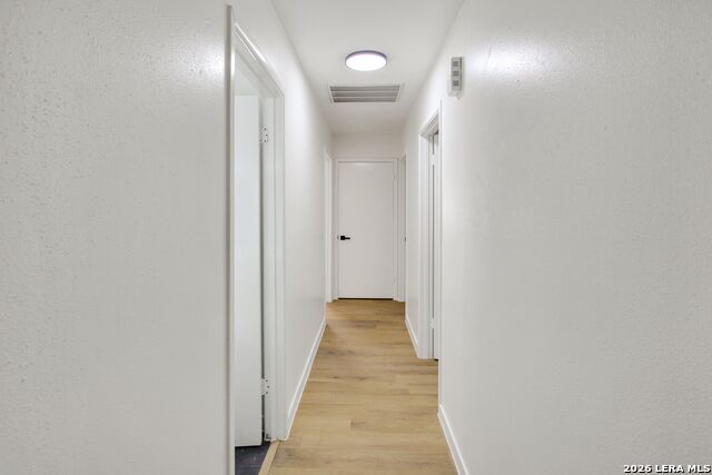 Image 13 of 24 For 8403 Brixton