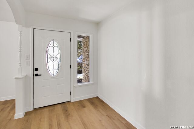 Image 4 of 24 For 8403 Brixton