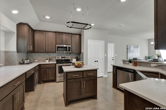 Image 11 of 32 For 120 Sierra Way