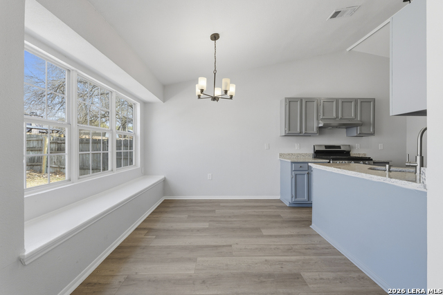 Image 12 of 24 For 9455 Greens Pt