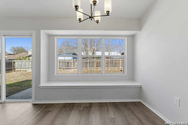 Image 13 of 24 For 9455 Greens Pt