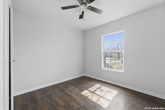 Image 16 of 24 For 9455 Greens Pt