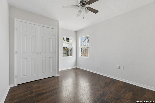 Image 18 of 24 For 9455 Greens Pt