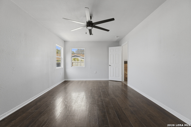 Image 20 of 24 For 9455 Greens Pt