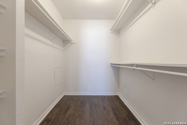 Image 21 of 24 For 9455 Greens Pt