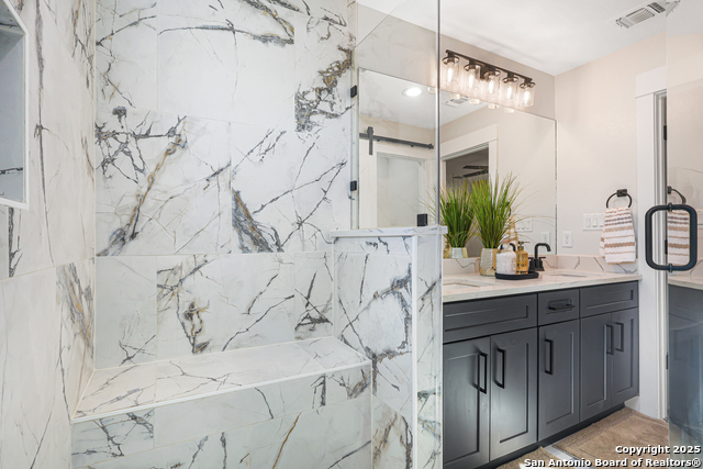 Image 13 of 28 For 1021 Hackberry S 201