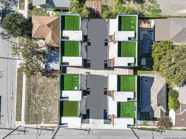 Image 25 of 28 For 1021 Hackberry S 201