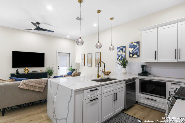 Image 5 of 28 For 1021 Hackberry S 201