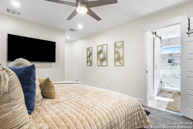 Image 12 of 28 For 1021 Hackberry S 202