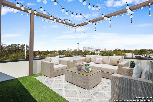 Image 27 of 28 For 1021 Hackberry S 202