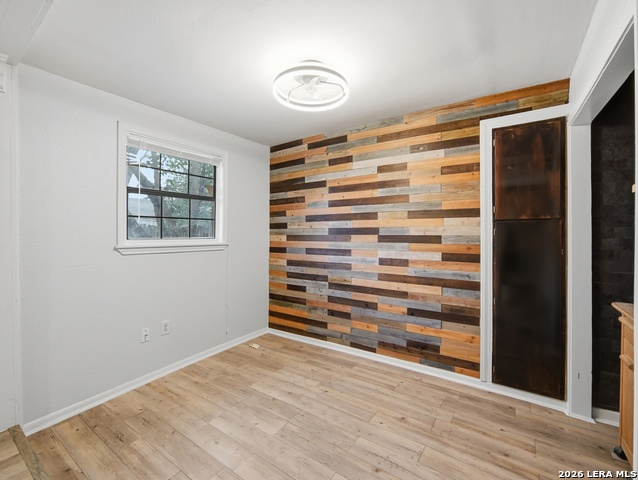 Image 21 of 41 For 336 North  