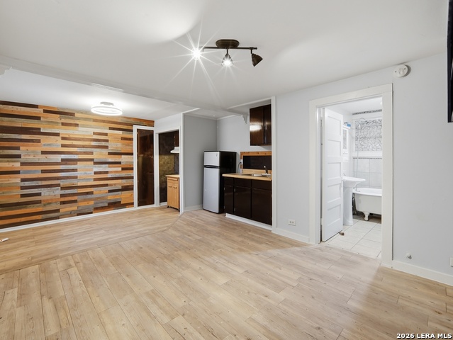 Image 27 of 41 For 336 North  