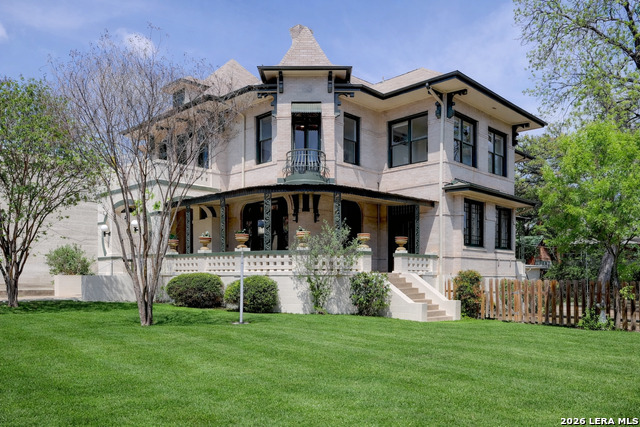 Details for 109 Woodlawn E, San Antonio, TX 78212