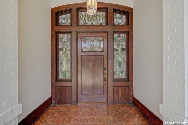 Image 10 of 50 For 109 Woodlawn E