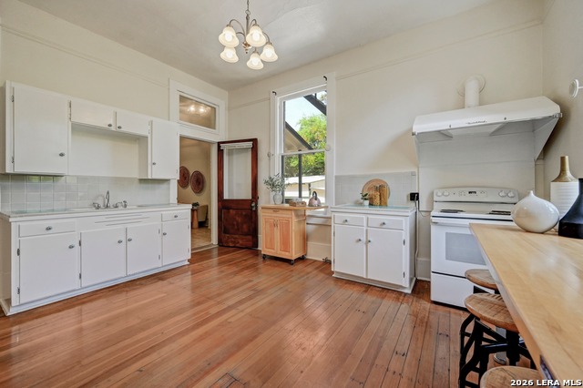 Image 26 of 50 For 109 Woodlawn E