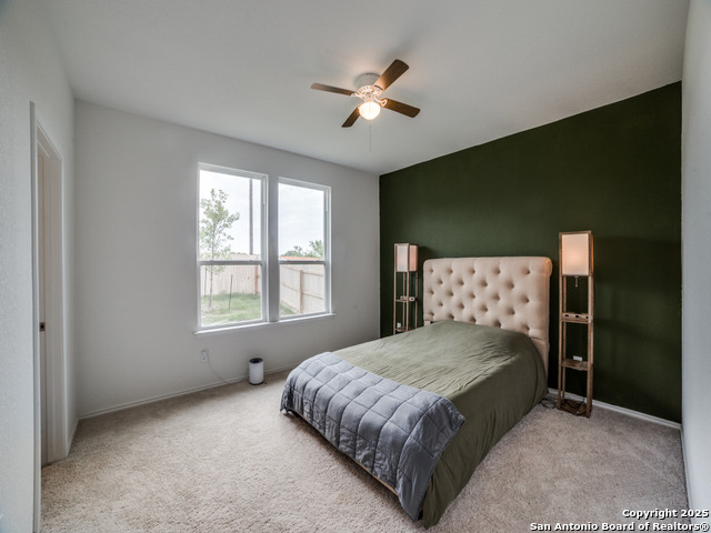 Listing photo id 12 for 177 Acorn  