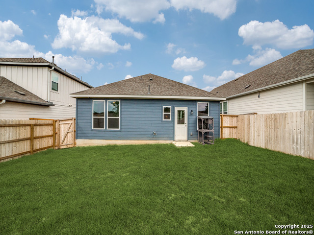 Listing photo id 19 for 177 Acorn  