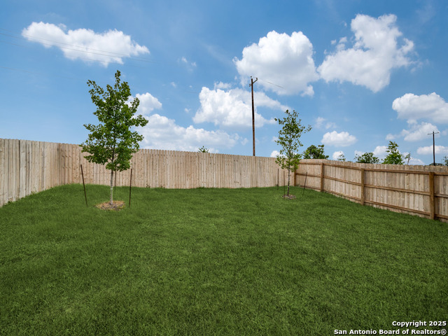 Listing photo id 21 for 177 Acorn  