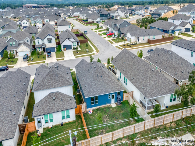 Listing photo id 24 for 177 Acorn  