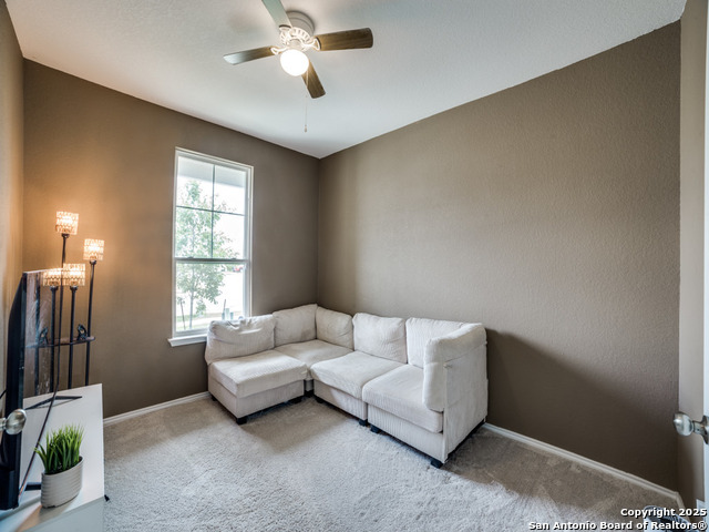 Listing photo id 1 for 177 Acorn  