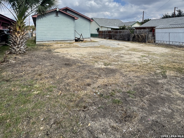 Image 15 of 15 For 2906 W Poplar St