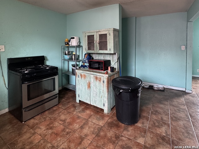 Image 8 of 15 For 2906 W Poplar St