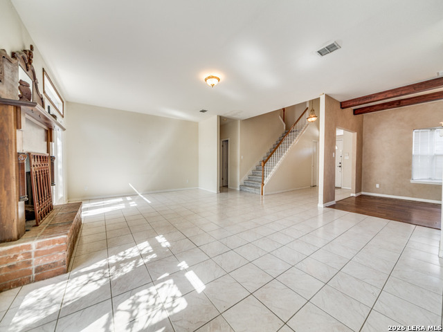 Image 6 of 25 For 206 Mesquite Trl