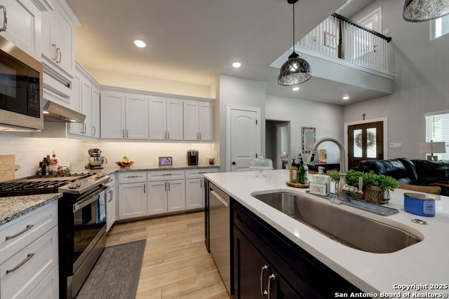 Image 8 of 36 For 624 Highland