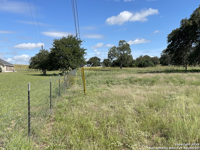 Image 6 of 11 For 401 Shady Ln