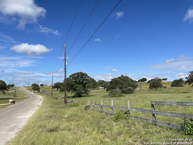 Image 9 of 11 For 401 Shady Ln