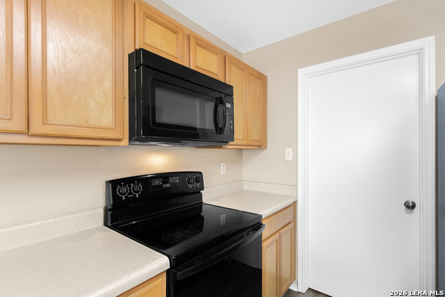 Image 17 of 42 For 10707 Terrace Crest