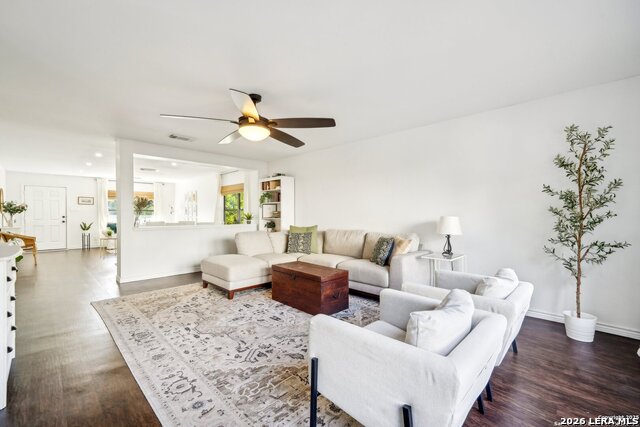 Image 7 of 40 For 39 Longleaf Coral