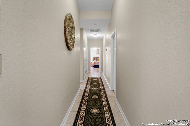 Image 20 of 50 For 765 Loop 1604 E