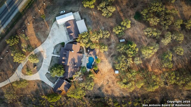 Image 47 of 50 For 765 Loop 1604 E