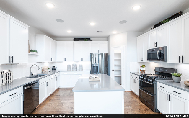 Image 5 of 16 For 17414 Yellow Pine Dr