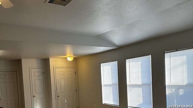 Image 4 of 13 For 15319 Kamary