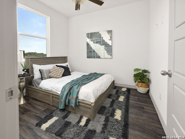 Image 10 of 12 For 310 Evergreen St W 113