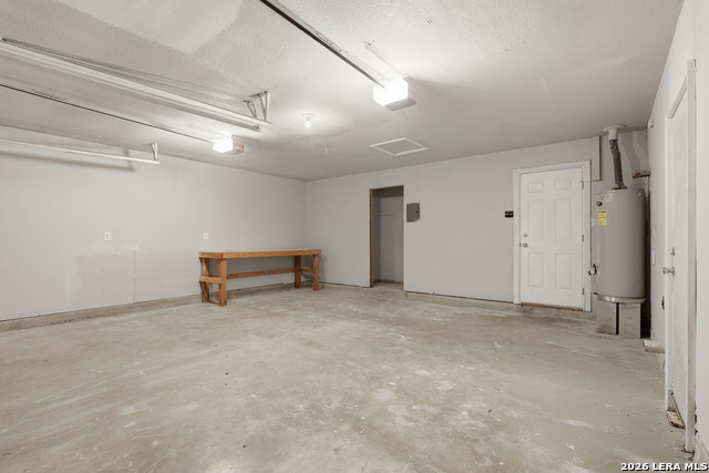 Image 21 of 25 For 5122 Binz Engleman Rd