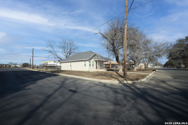 Image 3 of 19 For 710 20th Street