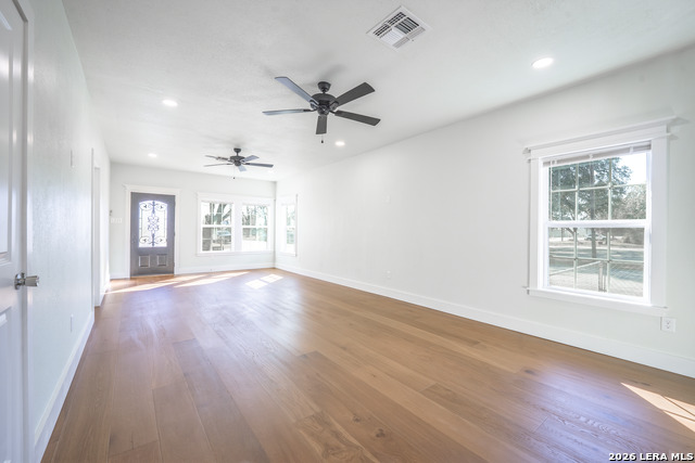 Image 5 of 19 For 710 20th Street