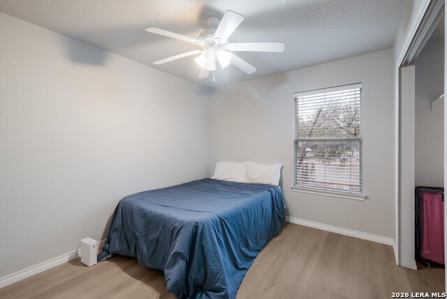 Image 9 of 22 For 834 Quitman Oak