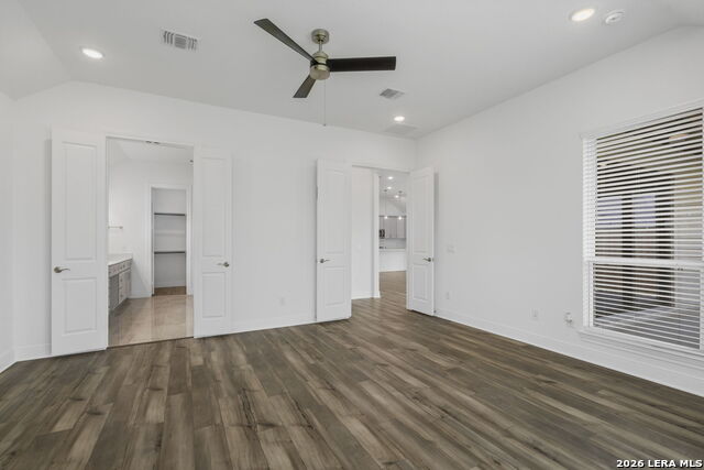 Image 17 of 23 For 201 Farming Grove