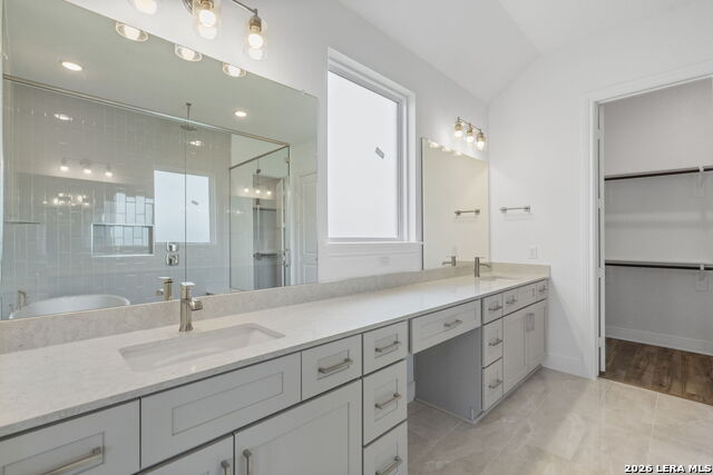 Image 18 of 23 For 201 Farming Grove