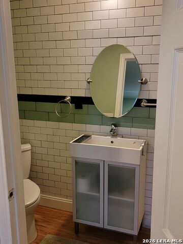 Image 12 of 57 For 3221 Flores N