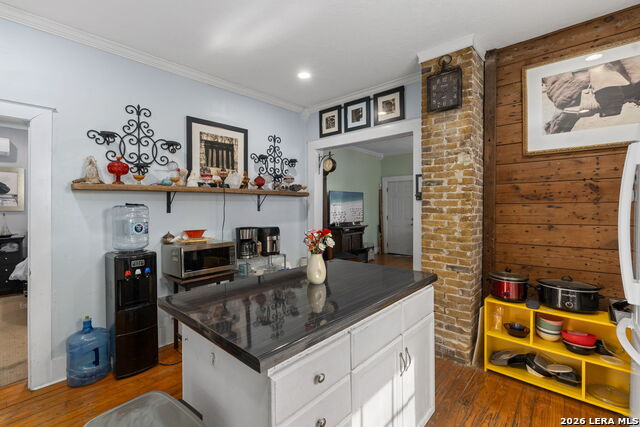 Image 20 of 57 For 3221 Flores N